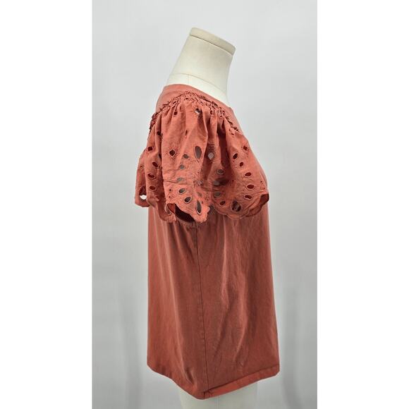 Express Rust Puff Sleeve Eyelet Tee - Picture 2 of 6